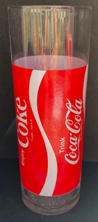 309012-2 € 3,00 coca cola glas rood wit D6 H 16,5.jpeg